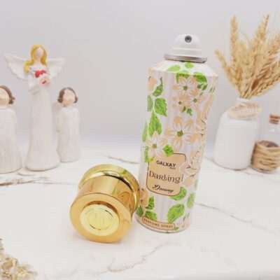 اسپری بدن زنانه گلدار خوشبو گلکسی DarIing Dreamy کد B5530 - فروشگاه عمده لوازم آرایشی کالای سید