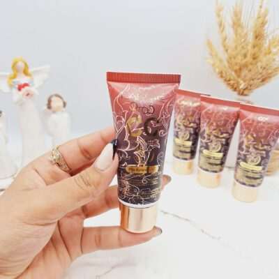 سی سی کرم با پوشش بالا برند LAKME 9TO5 کد JC3001 - فروشگاه عمده لوازم آرایشی کالای سید