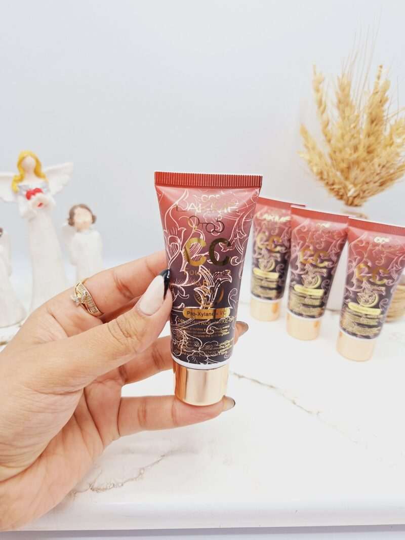 سی سی کرم با پوشش بالا برند LAKME 9TO5 کد JC3001 - فروشگاه عمده لوازم آرایشی کالای سید