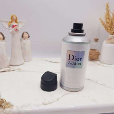 بادی اسپلش خوشبوو و ماندگار مدل Dior Addict (جلد سفید و سبز) - فروشگاه عمده لوازم آرایشی کالای سید