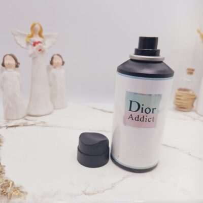 بادی اسپلش خوشبوو و ماندگار مدل Dior Addict (جلد سفید و مشکی) - فروشگاه عمده لوازم آرایشی کالای سید