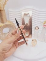 خط چشم سوپر لاکچری اصلی برند Qiaoanna کد 0136 - فروشگاه عمده لوازم آرایشی کالای سید